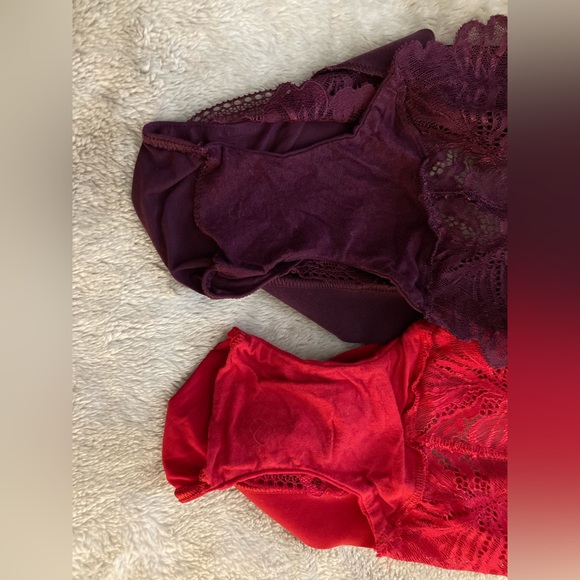 Two Pair Victoria Secret Incredible Bikini Lace Panties - Picture 5 of 9